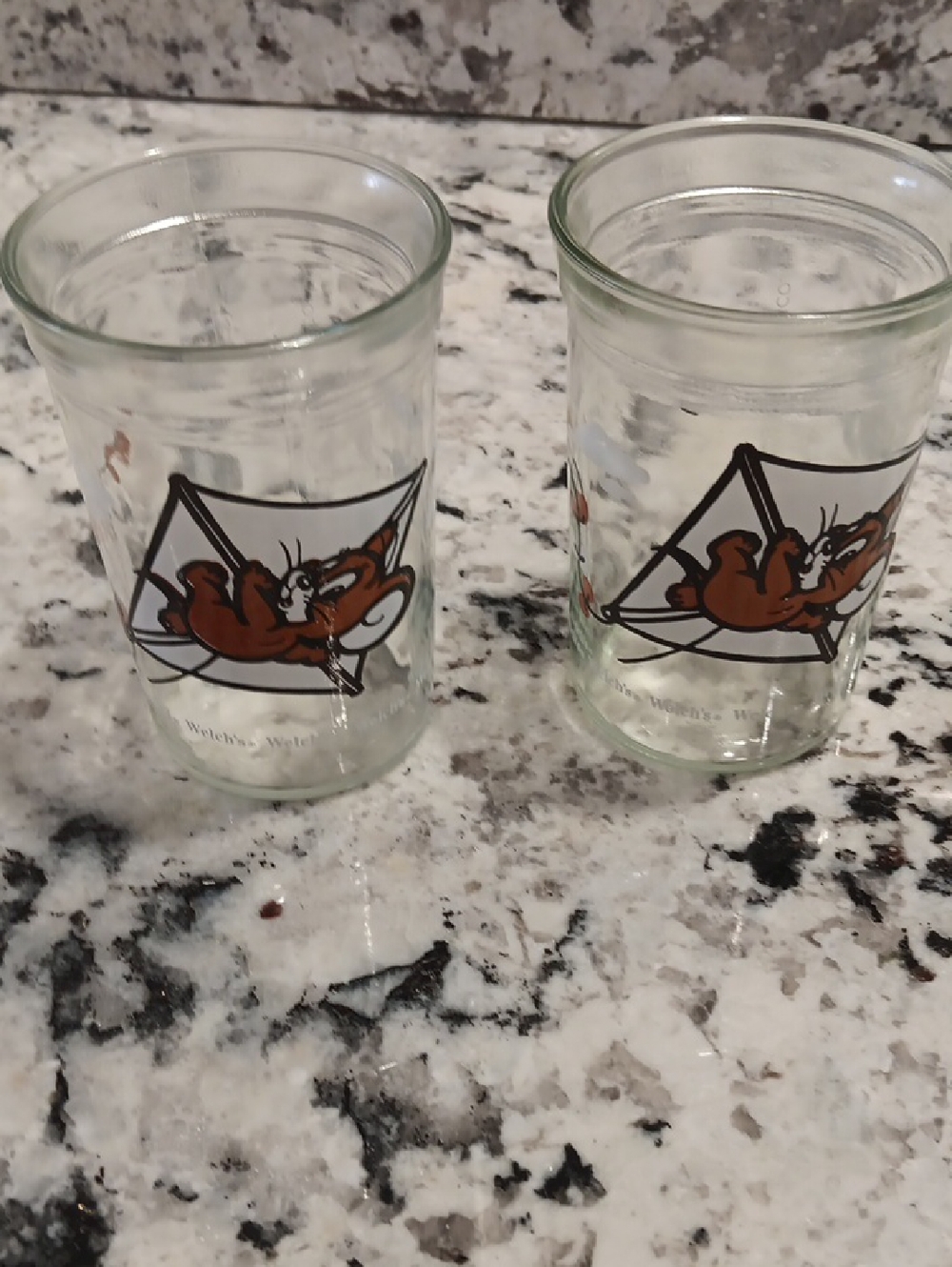 Set Of 2 Tom And Jerry Welch glasses